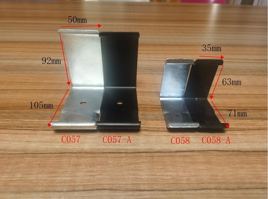स्टॉक में बड़े जस्ती/काला लेपित क्लिप C057 पुनर्नवीनीकरण योग्य 65Mn कार्बन स्टील लकड़ी के डिब्बे के लिए क्रेट क्लिप